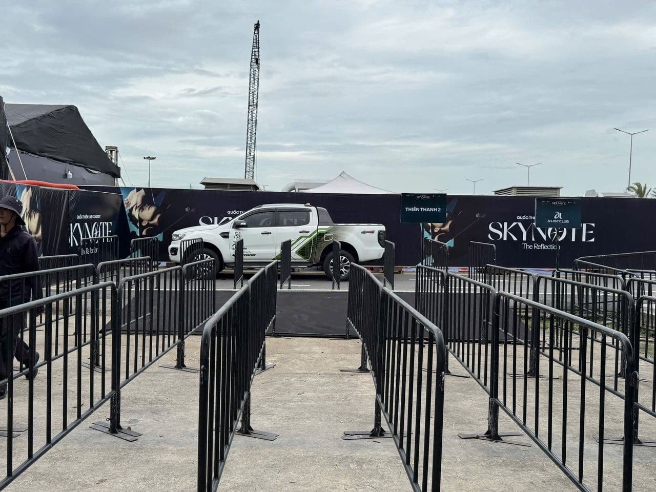 HÀNG RÀO PHÂN LUỒNG - 6