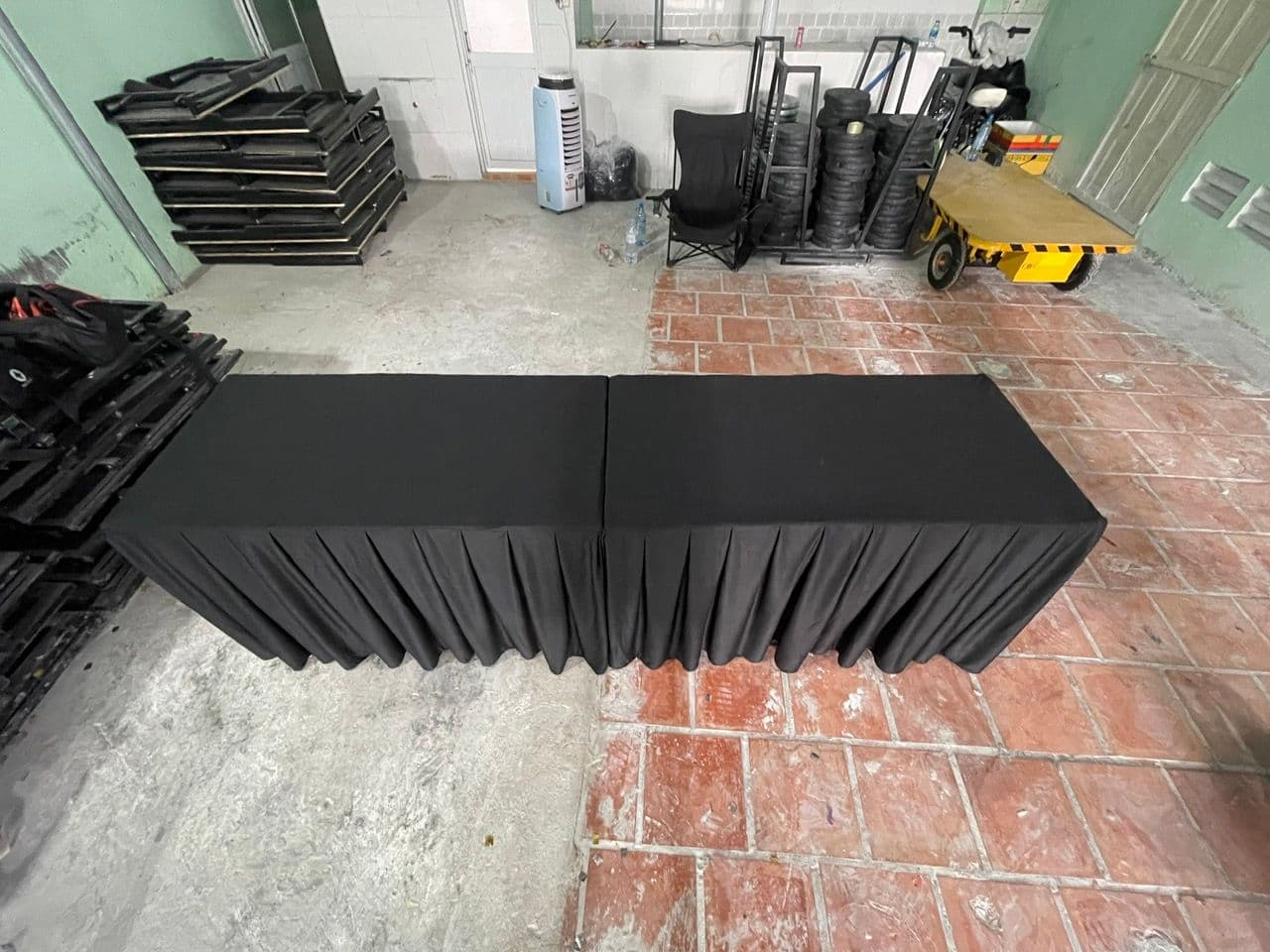 BÀN DÀI SỰ KIỆN - 1