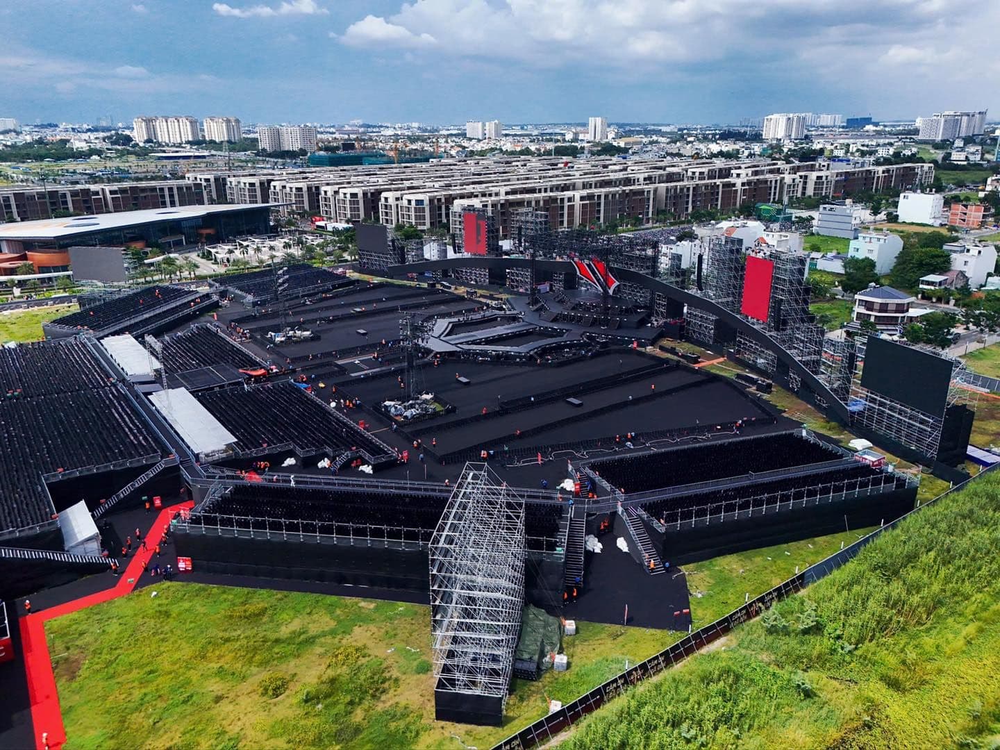 HÀNG RÀO CHỐNG BẠO ĐỘNG - 7