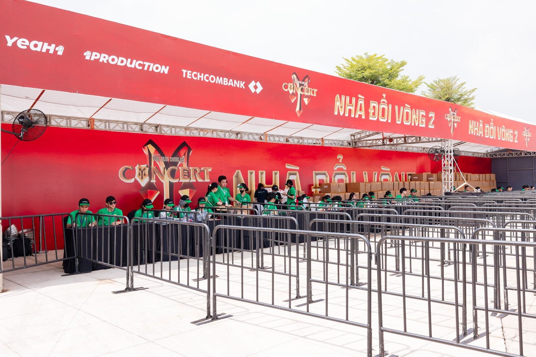 HÀNG RÀO PHÂN LUỒNG - 7