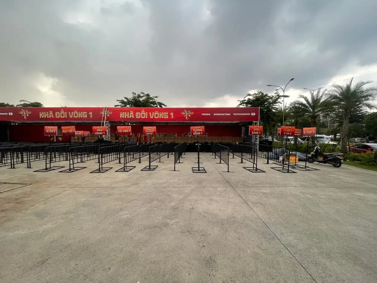 HÀNG RÀO PHÂN LUỒNG - 7